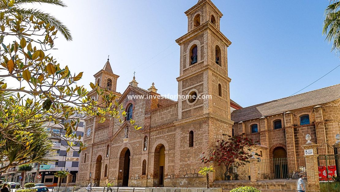 Reventa - Casa - Torrevieja - Centro