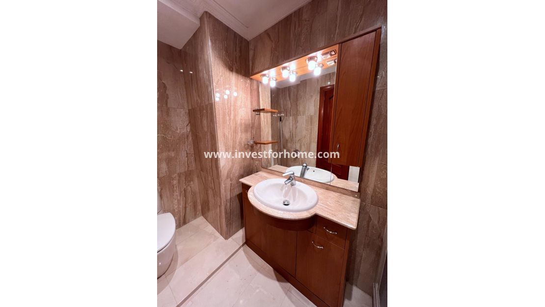 Reventa - Casa - Torrevieja - Centro