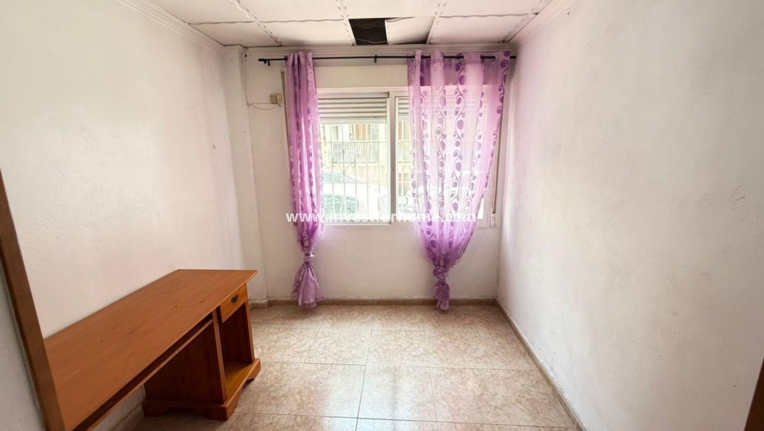 Reventa - Casa - Torrevieja - Centro