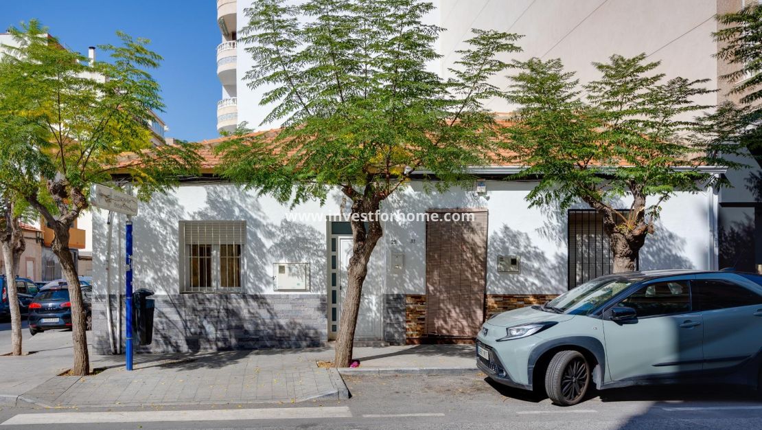 Reventa - Casa - Torrevieja - Centro