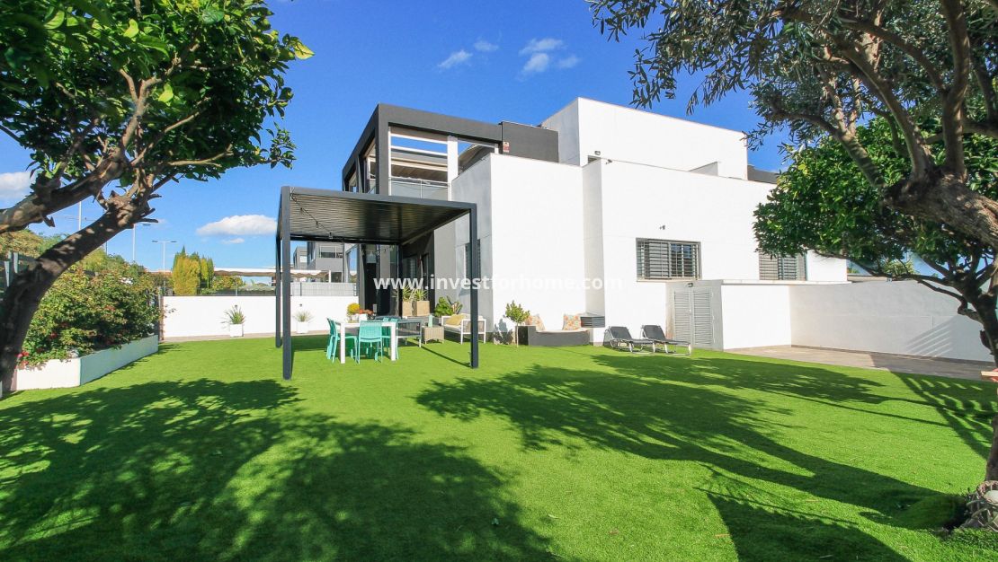 Reventa - Casa - Torrevieja - Costa Blanca