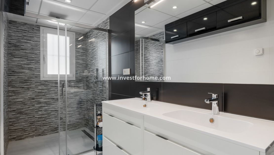 Reventa - Casa - Torrevieja - Costa Blanca