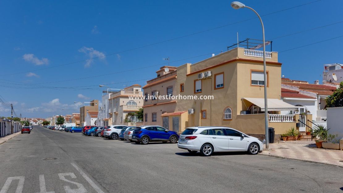 Reventa - Casa - Torrevieja - La Siesta - El Salado - Torreta
