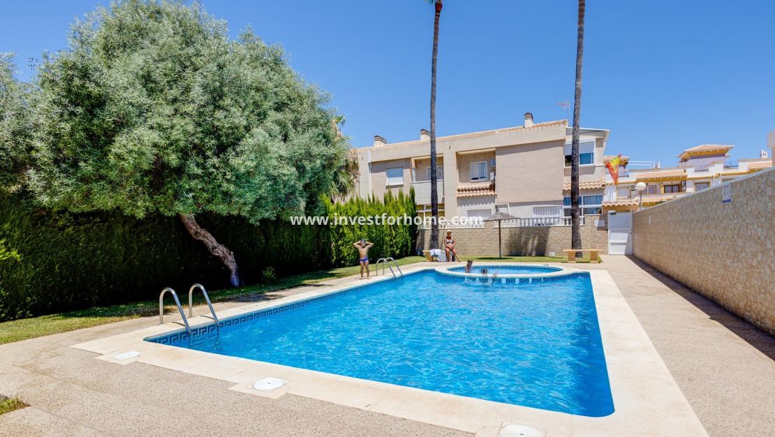 Reventa - Casa - Torrevieja - Nueva Torrevieja - Aguas Nuevas