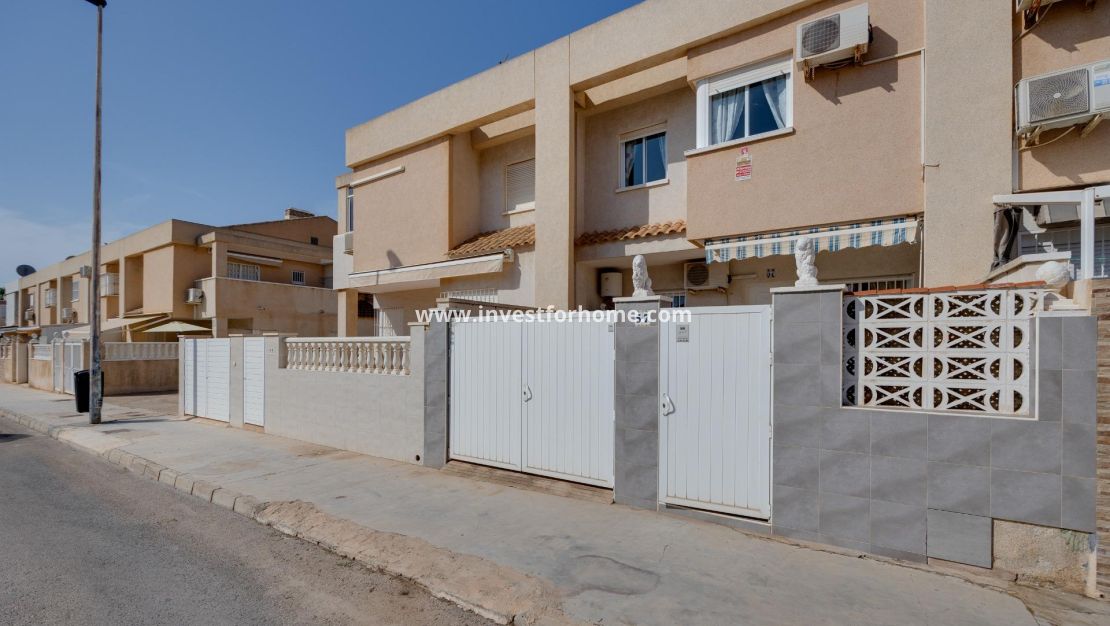 Reventa - Casa - Torrevieja - Nueva Torrevieja - Aguas Nuevas