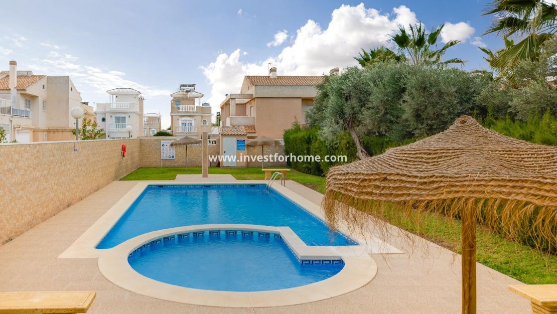 Reventa - Casa - Torrevieja - Nueva Torrevieja - Aguas Nuevas