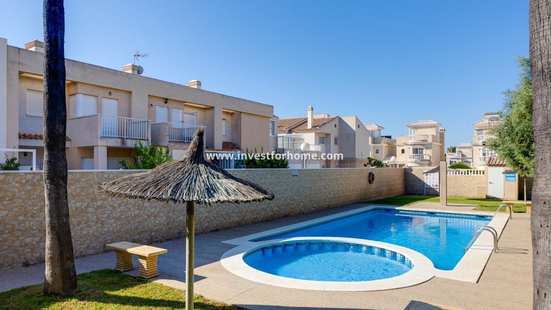 Reventa - Casa - Torrevieja - Nueva Torrevieja - Aguas Nuevas