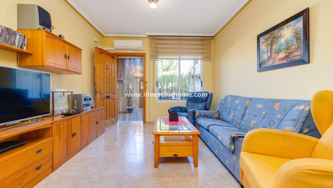 Reventa - Casa - Torrevieja - Nueva Torrevieja - Aguas Nuevas