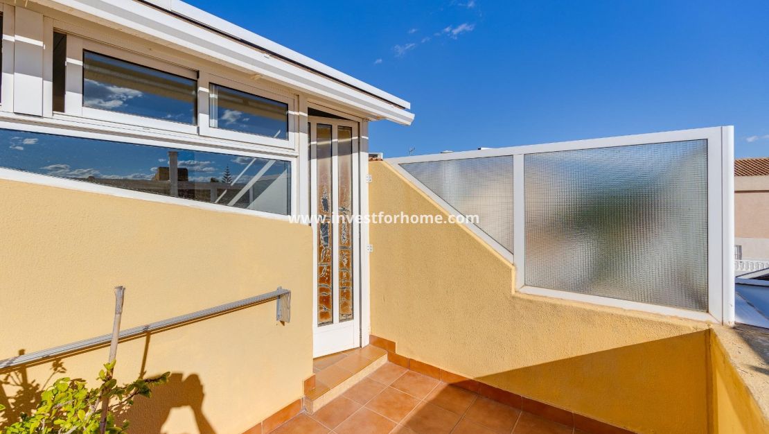 Reventa - Casa - Torrevieja - Nueva Torrevieja - Aguas Nuevas