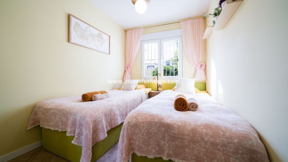 Reventa - Casa - Torrevieja - Nueva Torrevieja - Aguas Nuevas