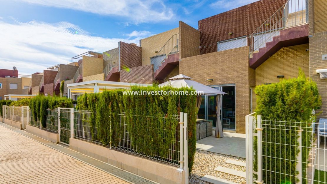 Reventa - Casa - Torrevieja - Nueva Torrevieja - Aguas Nuevas