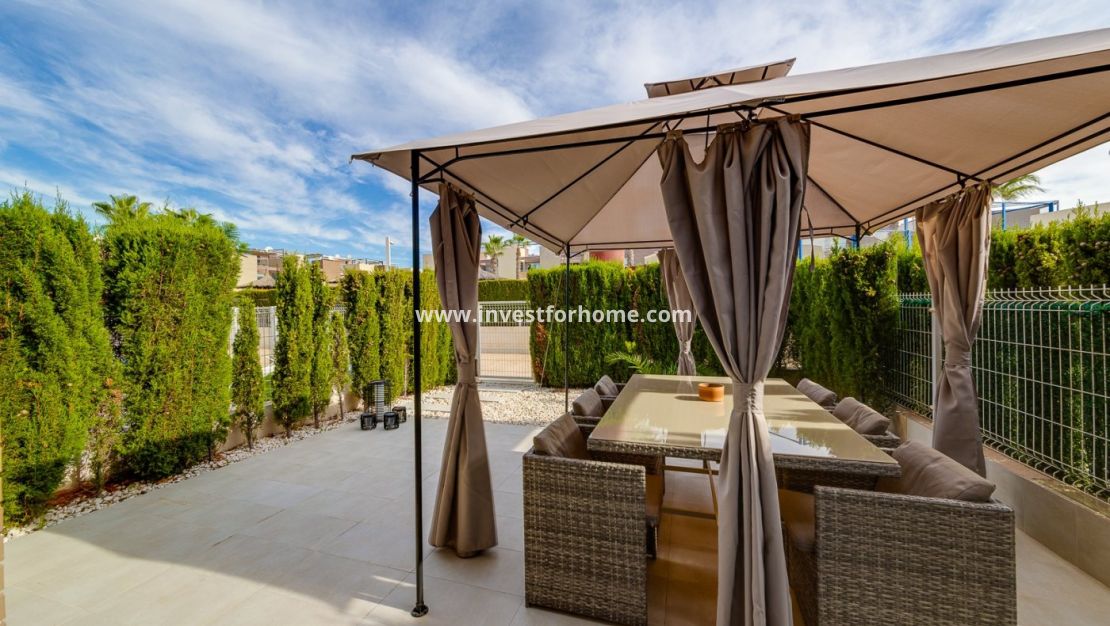 Reventa - Casa - Torrevieja - Nueva Torrevieja - Aguas Nuevas