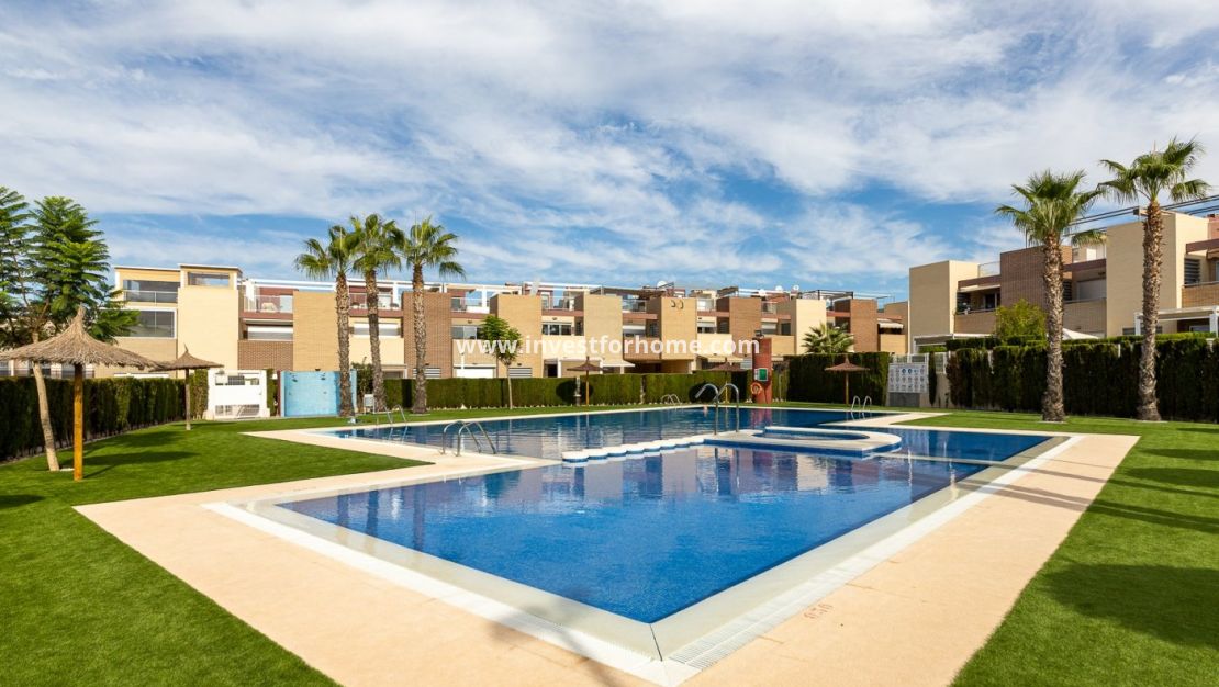 Reventa - Casa - Torrevieja - Nueva Torrevieja - Aguas Nuevas