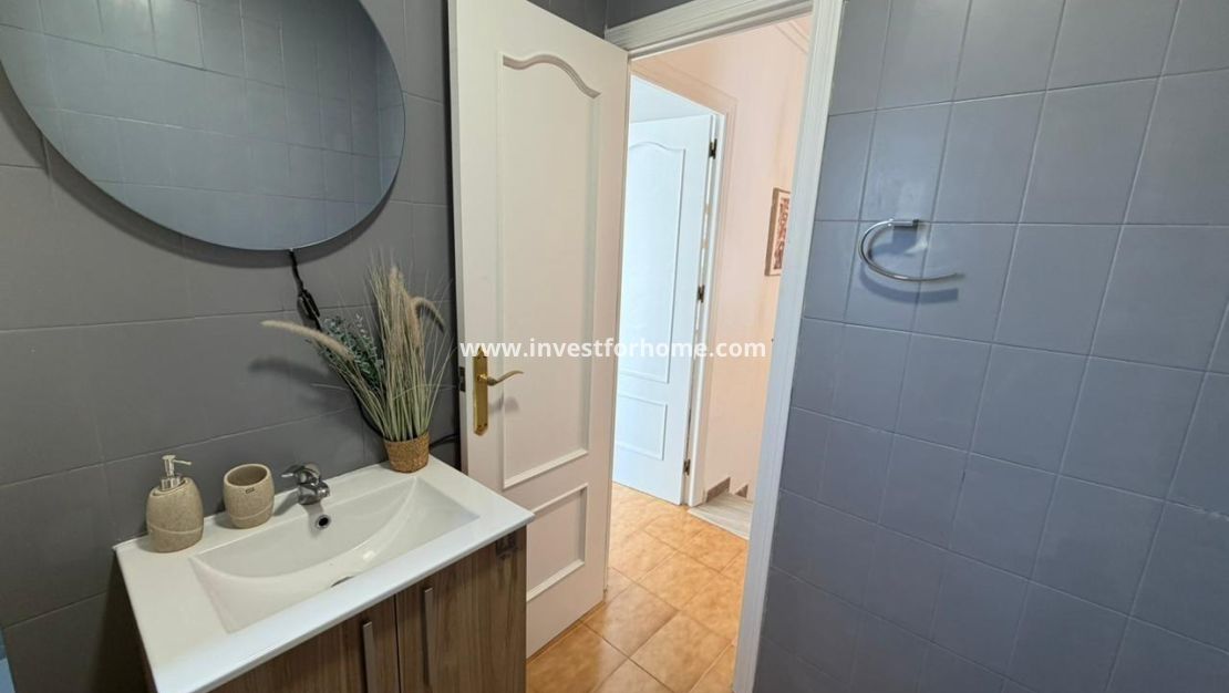 Reventa - Casa - Torrevieja - Nueva Torrevieja - Aguas Nuevas