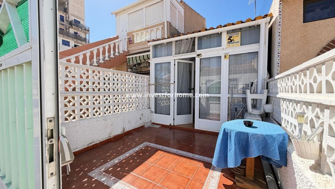 Reventa - Casa - Torrevieja - Nueva Torrevieja - Aguas Nuevas