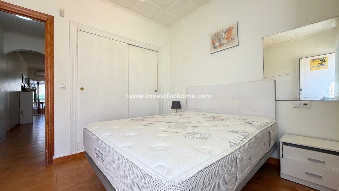 Reventa - Casa - Torrevieja - Nueva Torrevieja - Aguas Nuevas