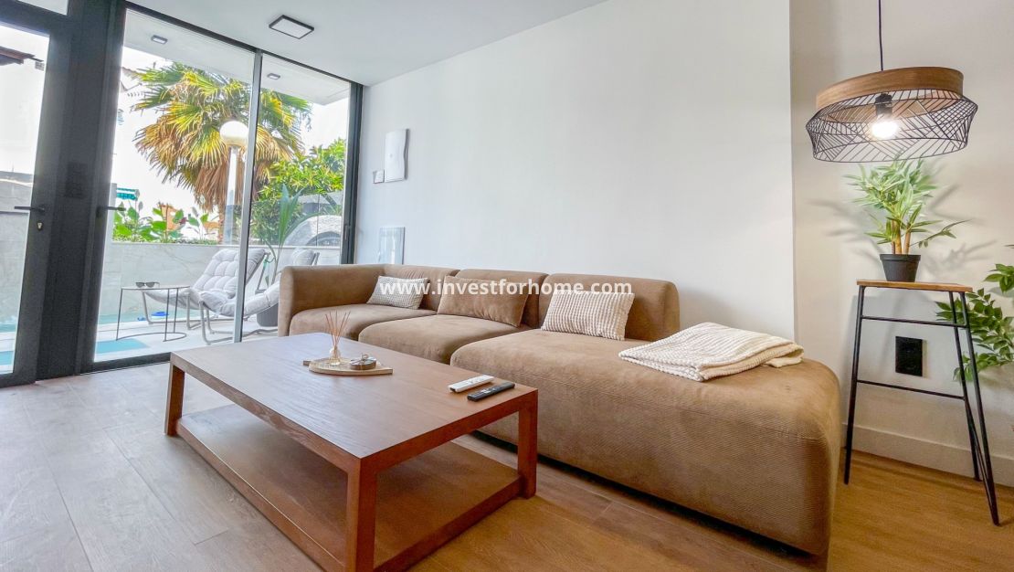 Reventa - Casa - Torrevieja - Nueva Torrevieja - Aguas Nuevas