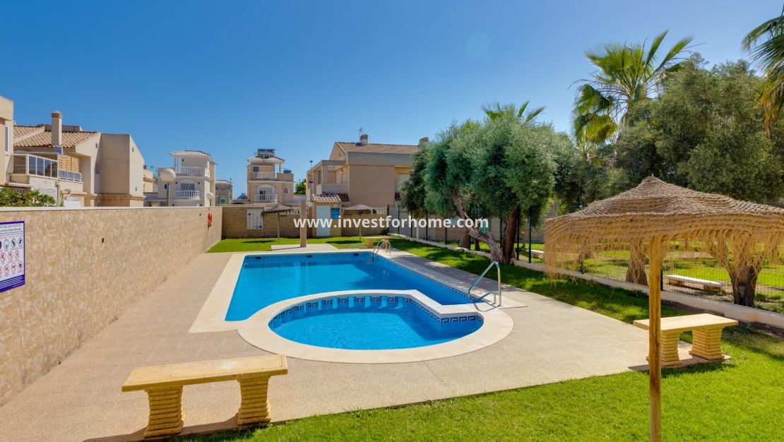 Reventa - Casa - Torrevieja - Nueva Torrevieja - Aguas Nuevas