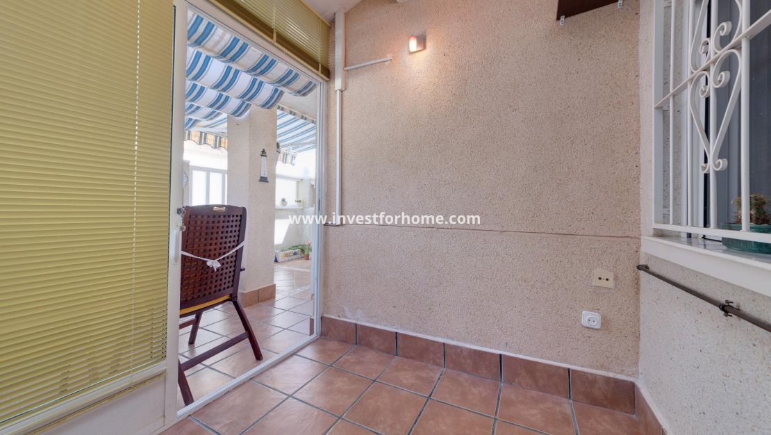 Reventa - Casa - Torrevieja - Nueva Torrevieja - Aguas Nuevas