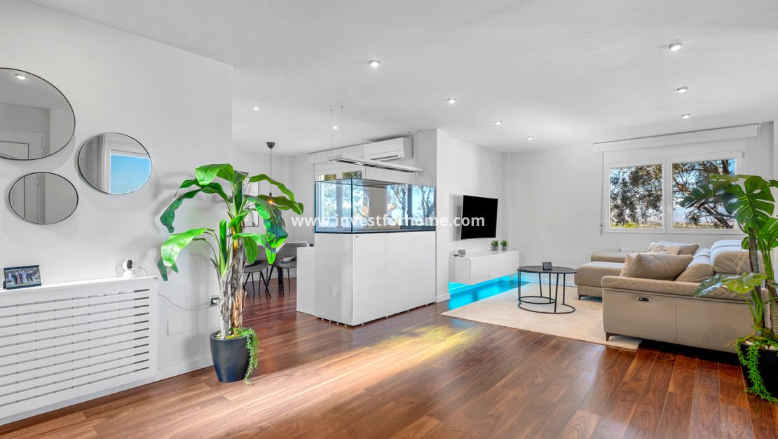 Reventa - Chalet - Ciudad De Las Comunicaciones - Costa Blanca