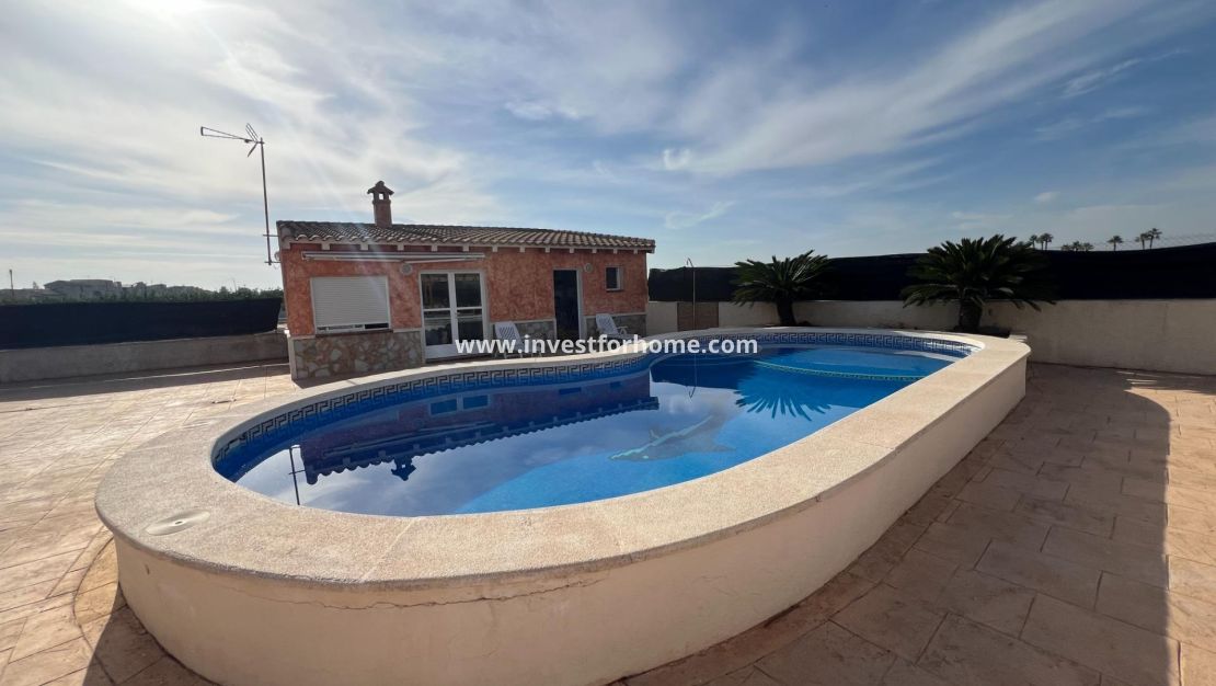 Reventa - Chalet - Dolores - Cmno. Escorredor