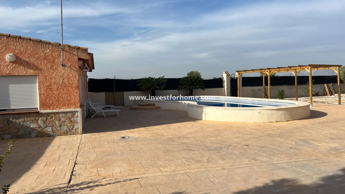 Reventa - Chalet - Dolores - Cmno. Escorredor