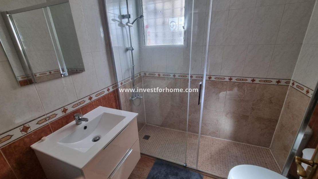 Reventa - Chalet - Guardamar del Segura - Urbanizaciones