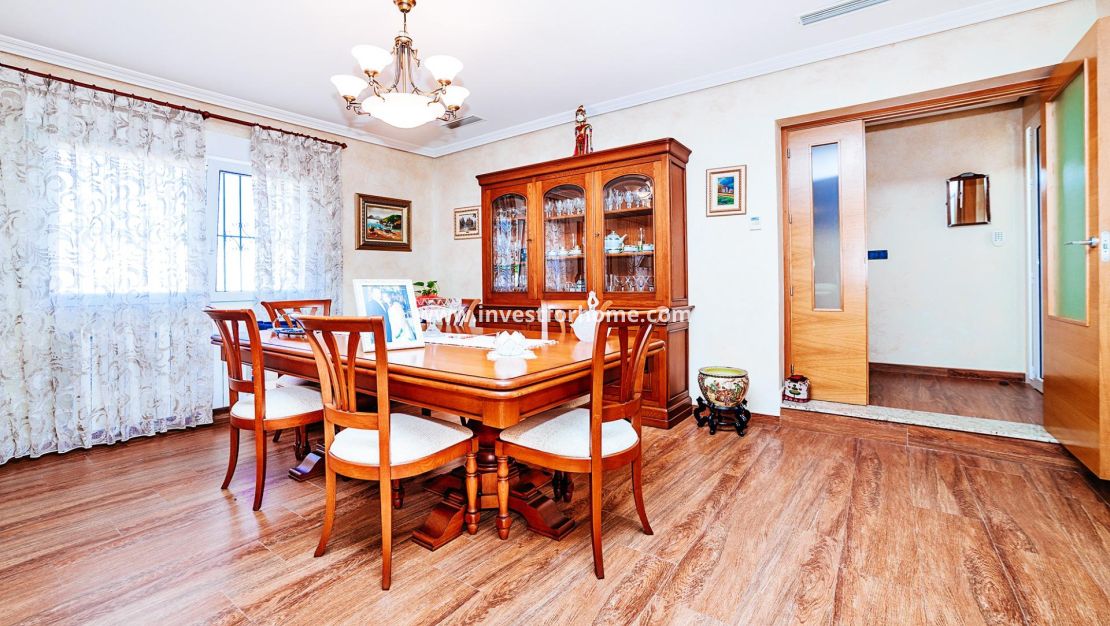 Reventa - Chalet - Los Montesinos - Montesinos  Los