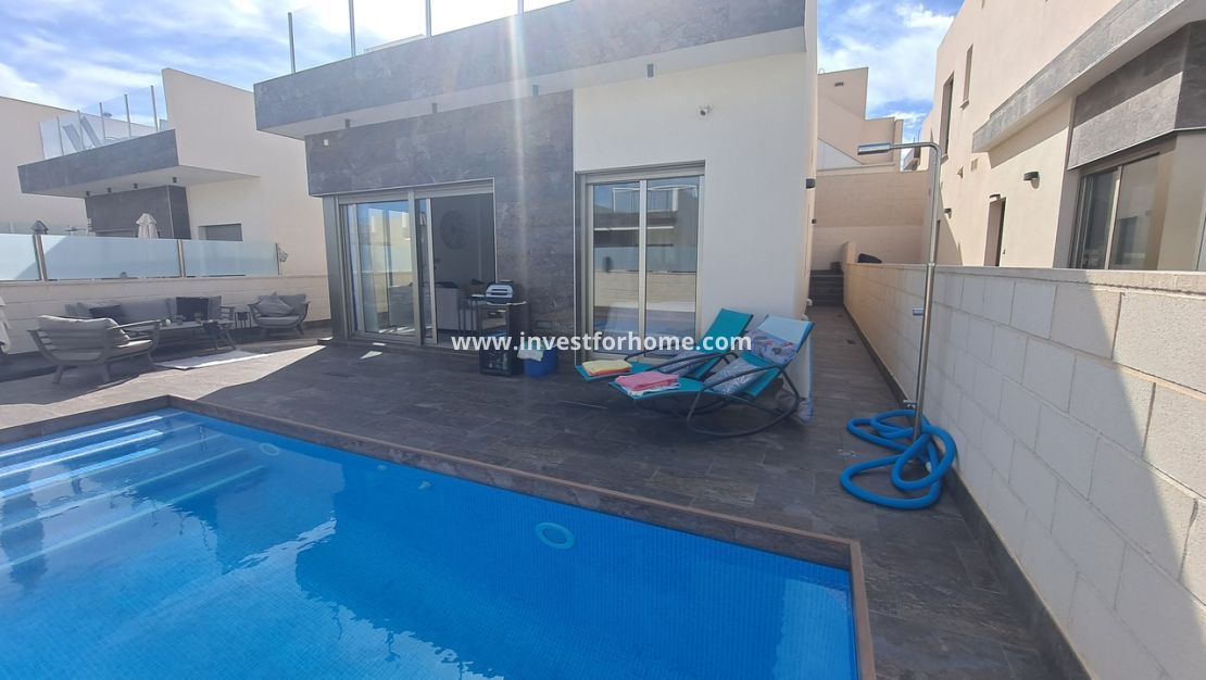 Reventa - Chalet - Orihuela Costa - Costa Blanca