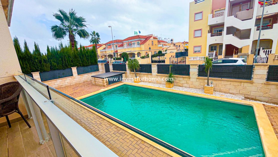 Reventa - Chalet - Orihuela Costa - Costa Blanca