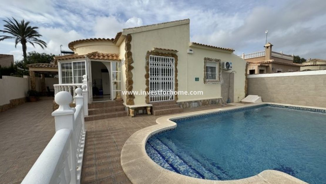 Reventa - Chalet - Orihuela Costa - Costa Blanca