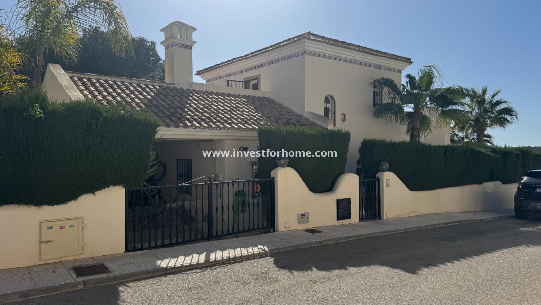 Reventa - Chalet - Orihuela Costa - Costa Blanca