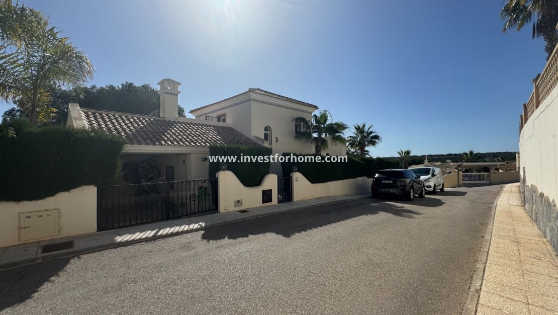 Reventa - Chalet - Orihuela Costa - Costa Blanca