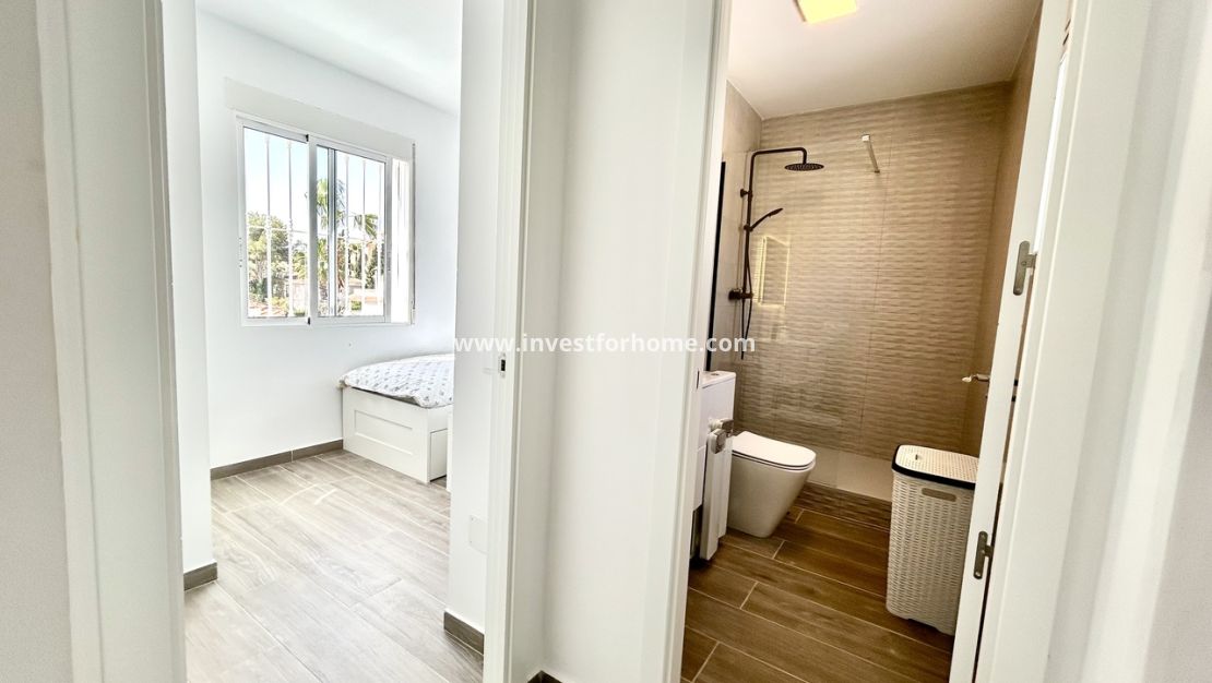 Reventa - Chalet - Orihuela Costa - Costa Blanca