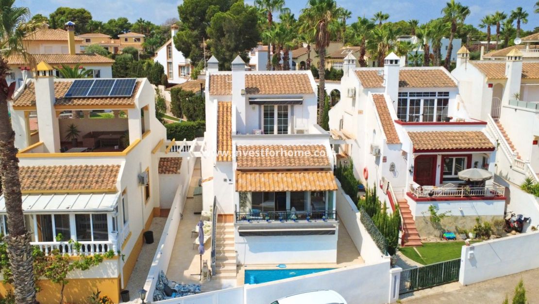 Reventa - Chalet - Orihuela Costa - Costa Blanca