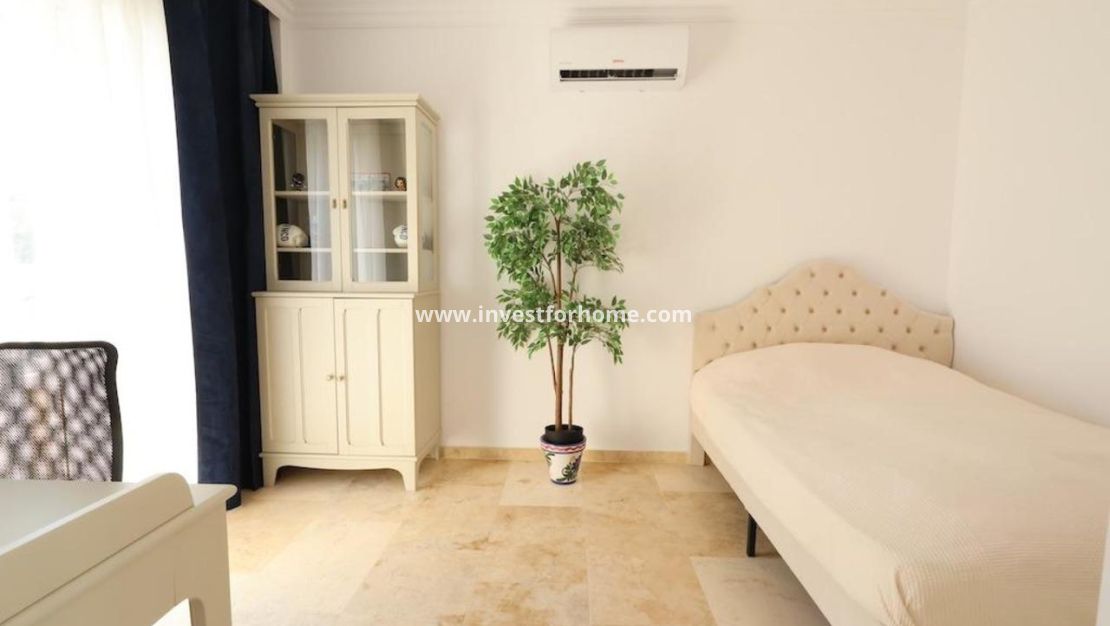 Reventa - Chalet - Orihuela Costa - Costa Blanca