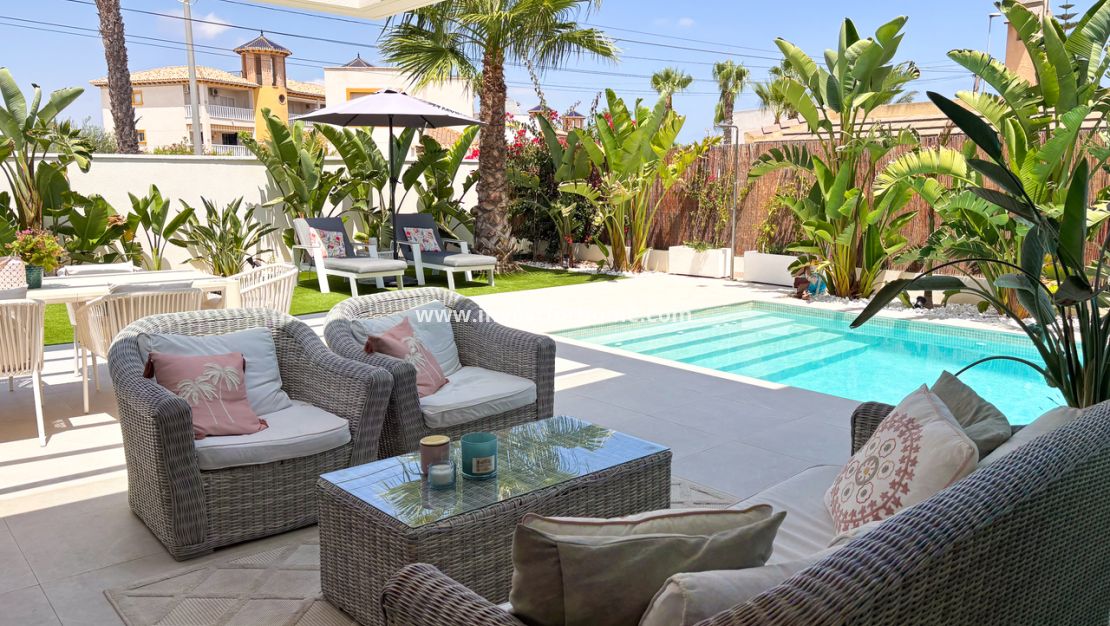 Reventa - Chalet - Orihuela Costa - Costa Blanca
