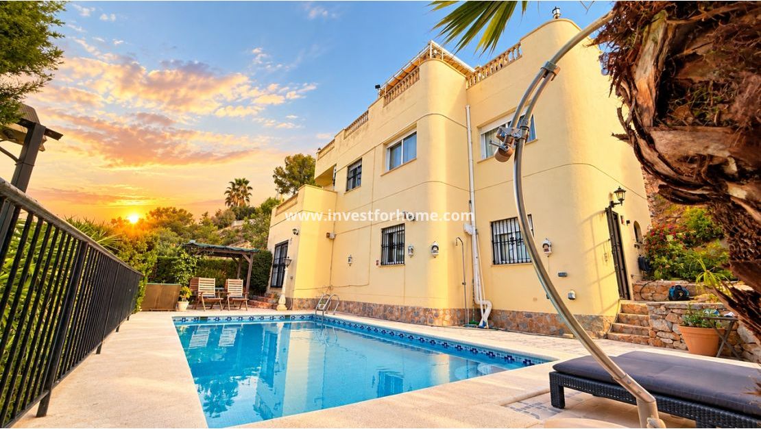 Reventa - Chalet - Orihuela Costa - Costa Blanca