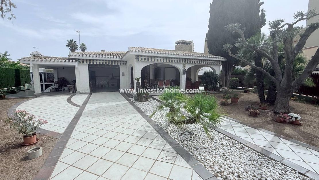 Reventa - Chalet - Orihuela Costa - Dehesa De Campoamor