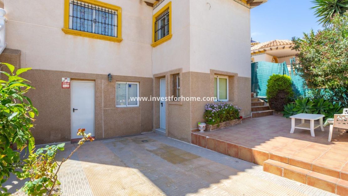 Reventa - Chalet - Orihuela Costa - La Zenia