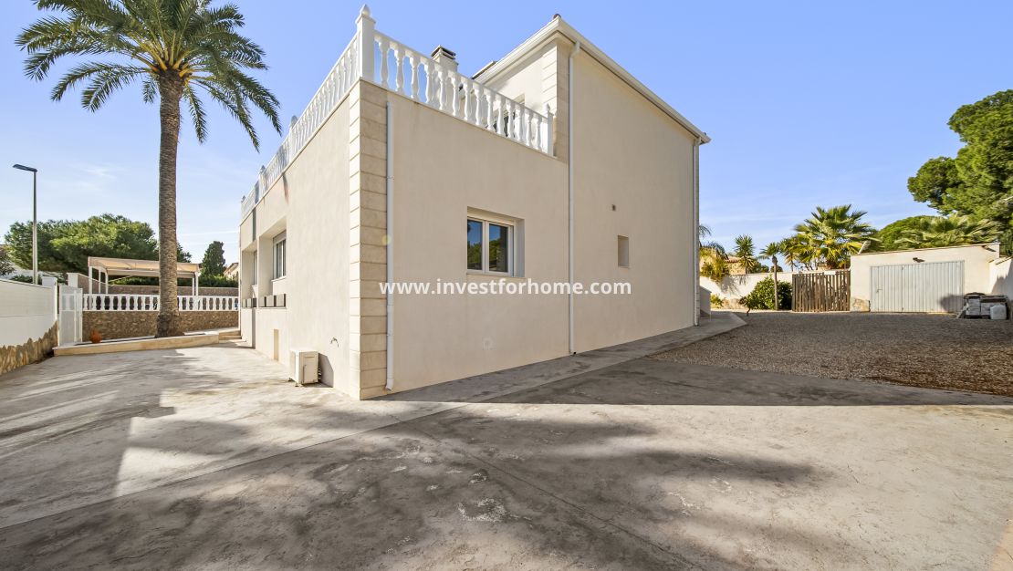 Reventa - Chalet - Orihuela Costa - La Zenia