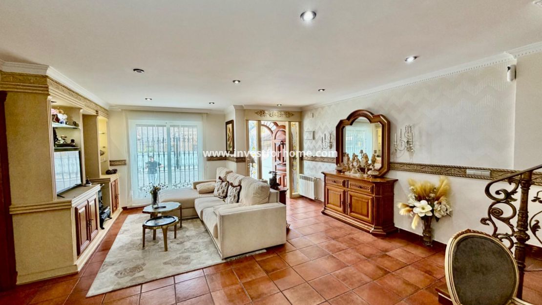 Reventa - Chalet - Orihuela Costa - La Zenia