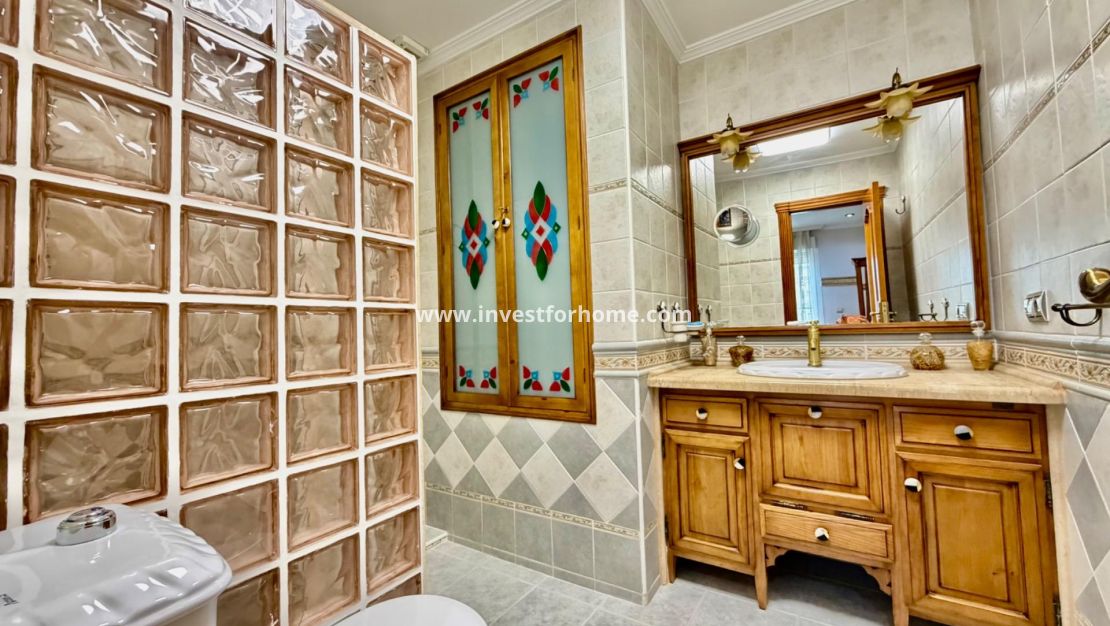 Reventa - Chalet - Orihuela Costa - La Zenia