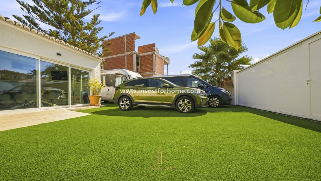 Reventa - Chalet - Orihuela Costa - La Zenia