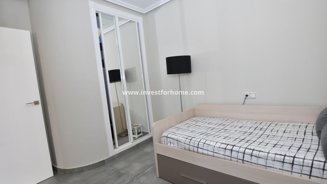 Reventa - Chalet - Orihuela Costa - Los Dolses