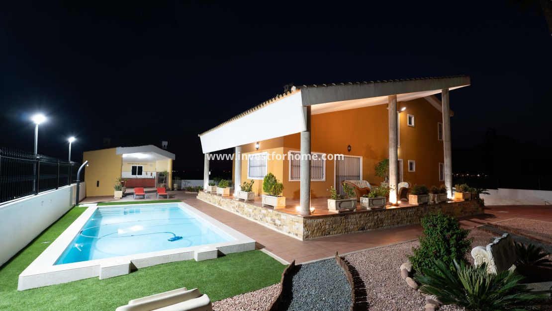 Reventa - Chalet - Orihuela Costa - Orihuela