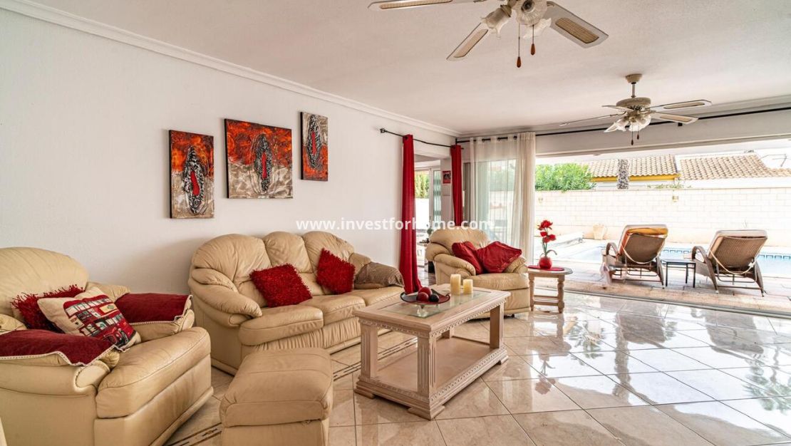 Reventa - Chalet - Orihuela Costa - Orihuela