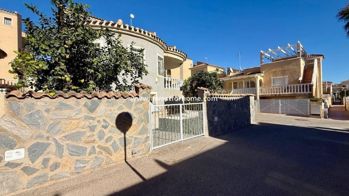 Reventa - Chalet - Orihuela Costa - Playa Flamenca