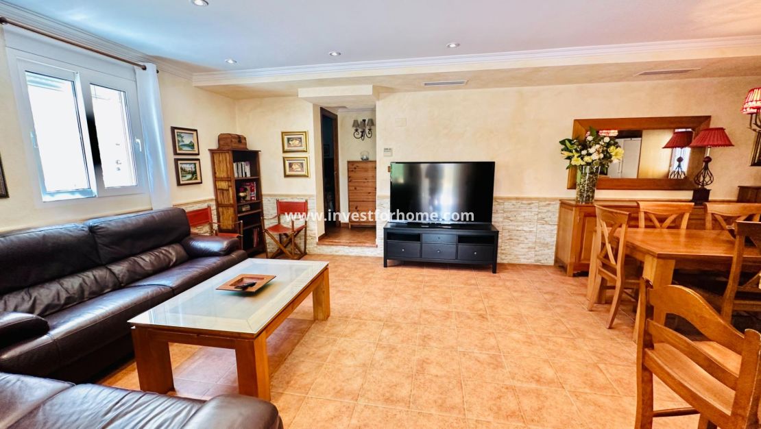 Reventa - Chalet - Orihuela Costa - Urb. Montepinar