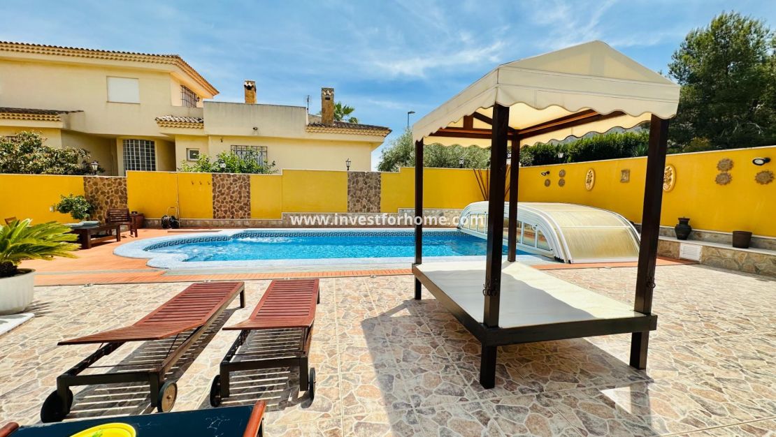 Reventa - Chalet - Orihuela Costa - Urb. Montepinar